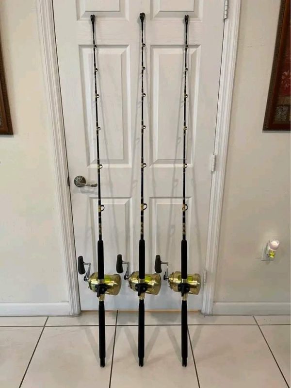 3 Shimano Tiagra 50W 2 speed reel with rods - Image 3