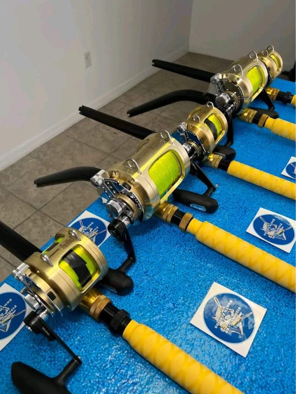 5 Shimano Tiagra 2 speed reels with rods - Image 2