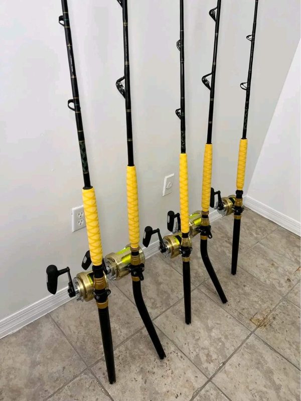 5 Shimano Tiagra 2 speed reels with rods - Image 3