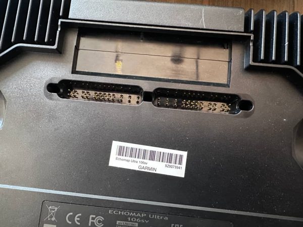 Used Garmin Ultra 106sv with Gt56UHD TM Transducer - Image 6